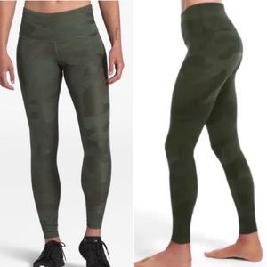 The North Face High Rise leggings in olive green camo print size large